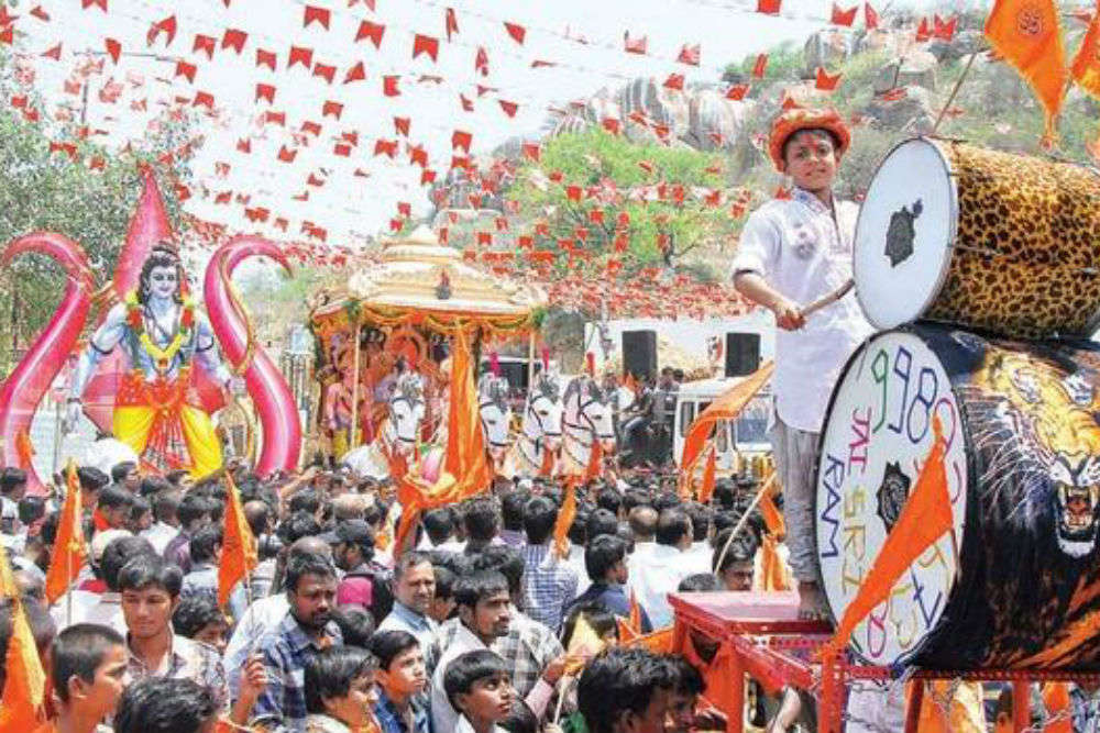 Ram Navami 2025: Ayodhya’s Grand Processions and Rituals Captivate Devotees