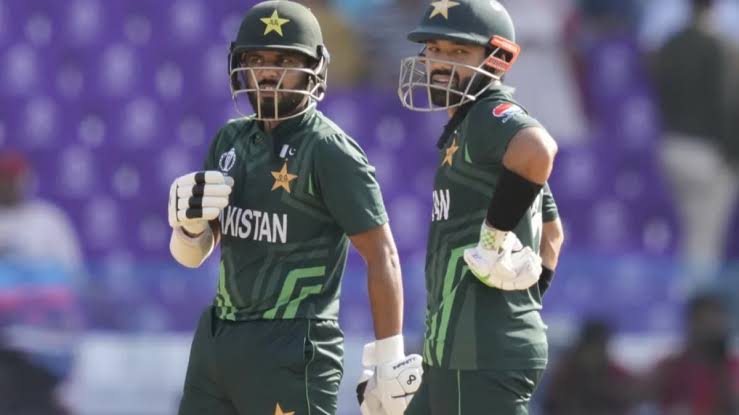 Ind vs Pak Live Score: Pakistan reaches 150/2 in 33 overs