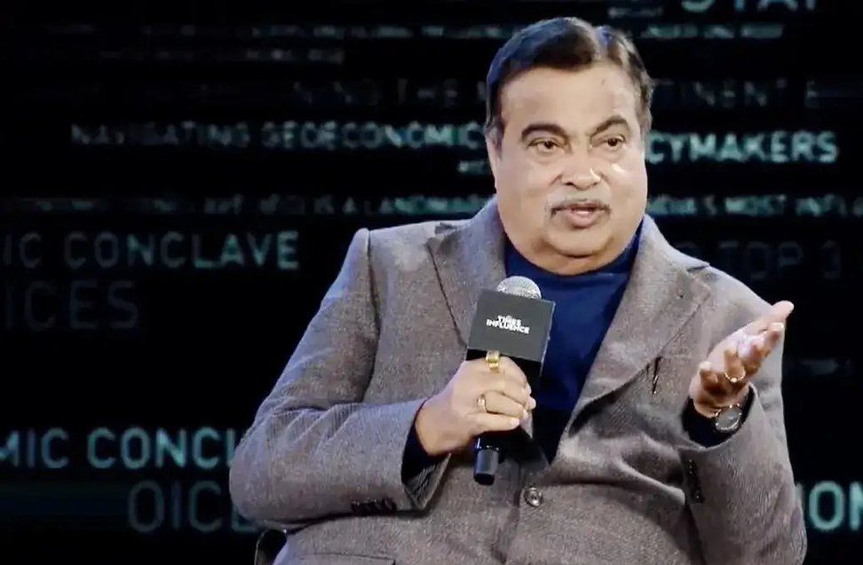 Fast Lanes Ahead: Gadkari Vows Zero Waiting Time at Toll Plazas by December