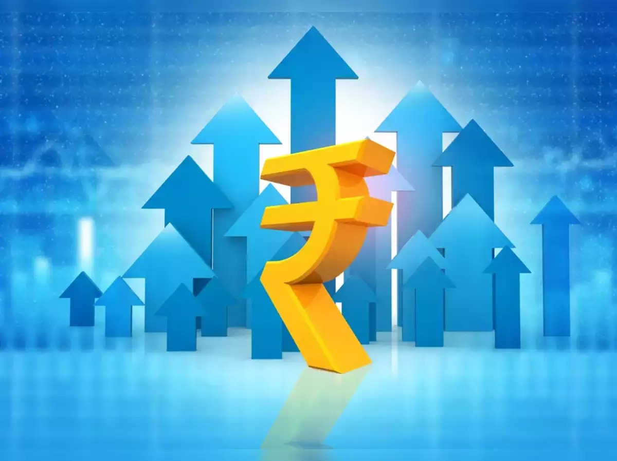 Rupee Holds Steady as Dollar Dynamics and FII Outflows Keep Markets on Edge