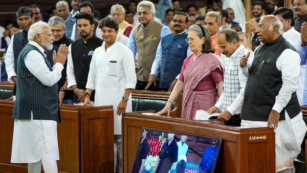 Modi’s Pre-Session Address Sets Tone With Space Triumph and Sindoor Strike