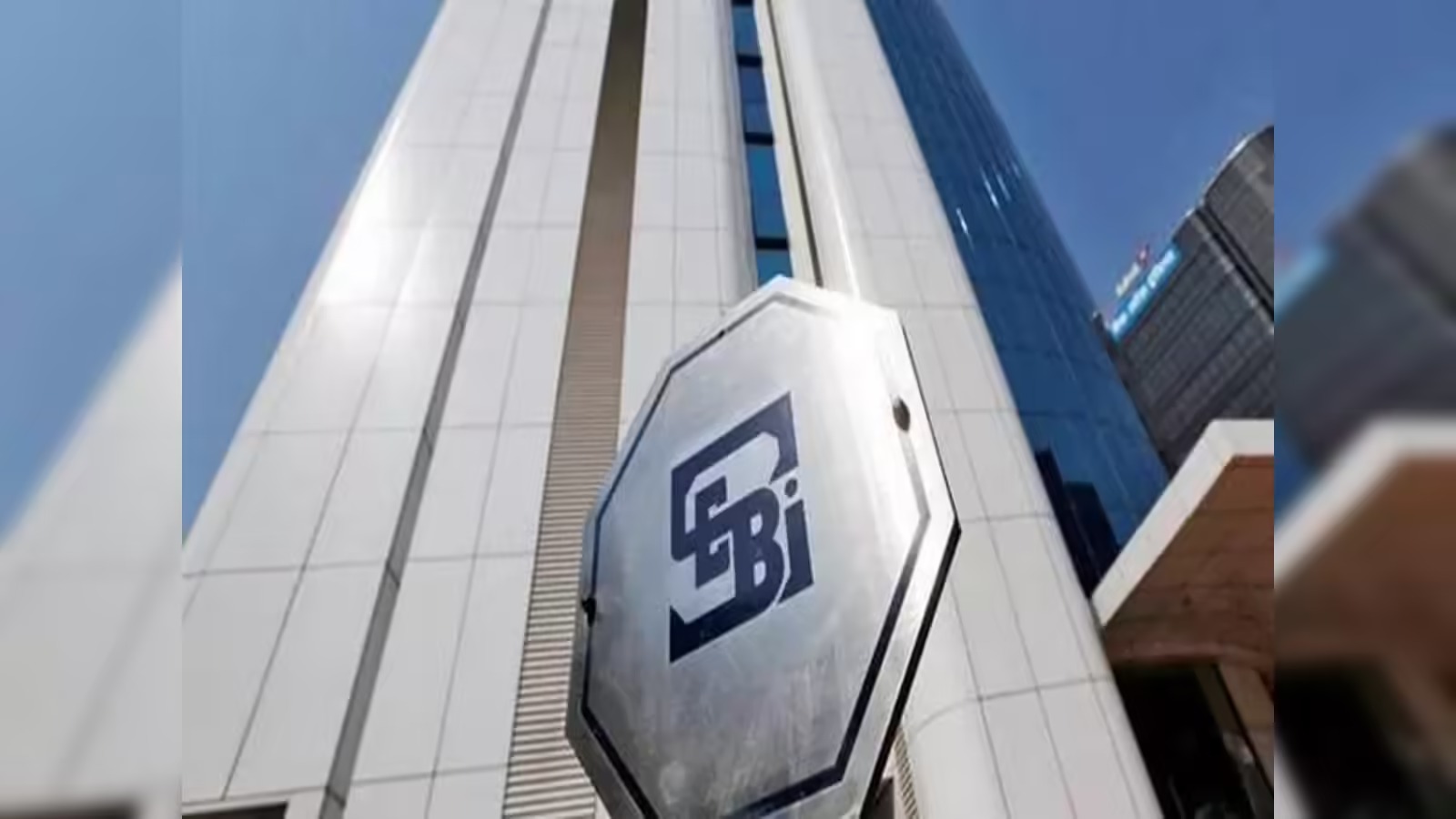 SEBI Strengthens Oversight With New Codes And Regulatory Review