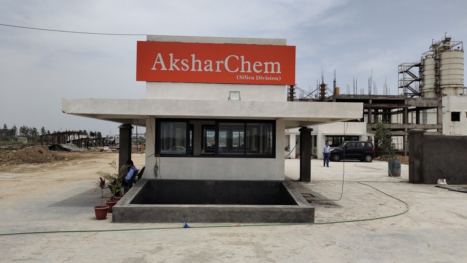 AksharChem’s Solar Switch: 5.19 MWp Plant Lights Up Its Green Ambitions