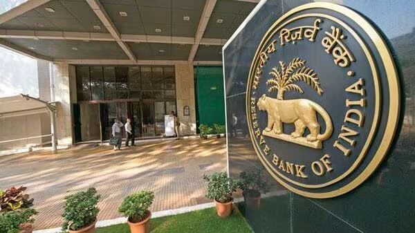 Double Triumph: Indian Bank Loans Jump 19.3% as Deposits Rise 15.4%