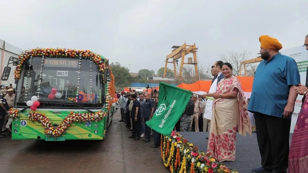 Delhi to Launch 300 New Electric Buses on Tuesday