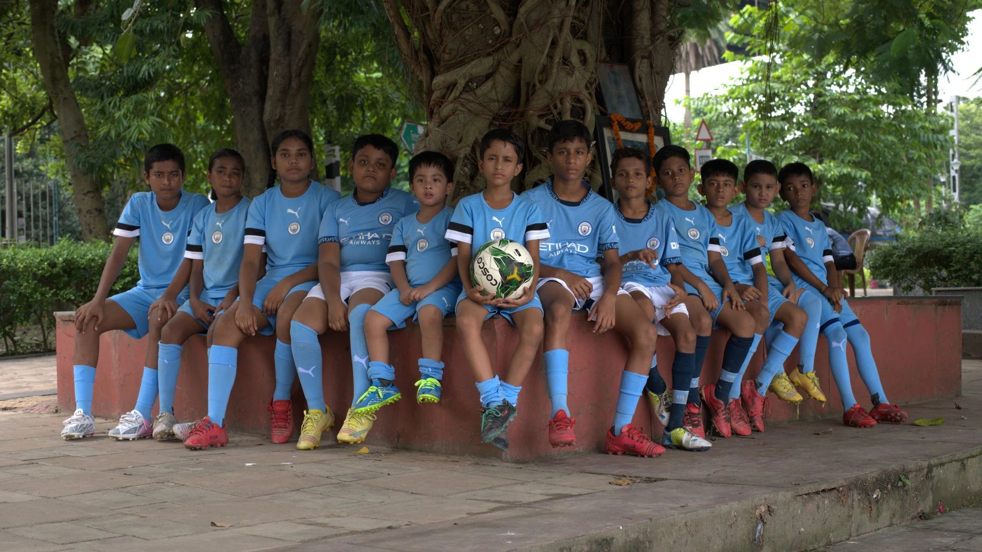 Manchester City Kicks Off Its First Football School in India – Kolkata Scores Big!