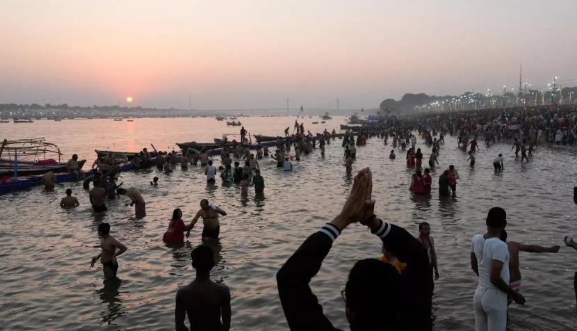Uttar Pradesh Government to Honor 2,000 Elderly with Sacred Sangam Snan at Maha Kumbh 2025