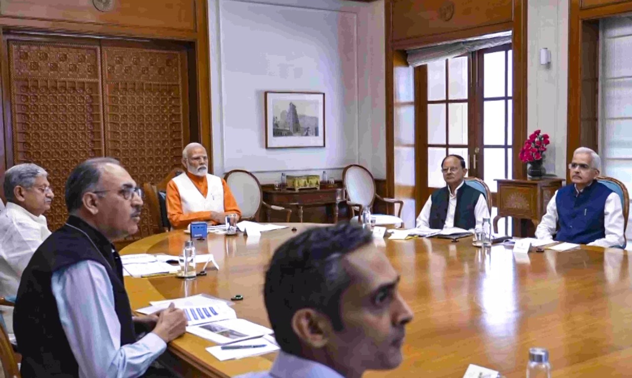 PM Modi Pushes for Deep-Sea Fishing and Export Growth in Fisheries Sector