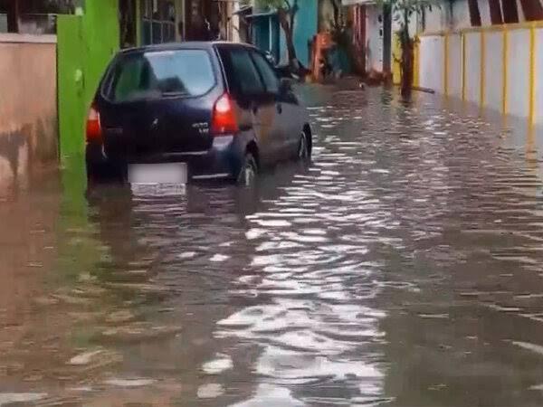 Pallipattu Plunges into Wet Wonder as Heavy Rain Lashes Tamil Nadu