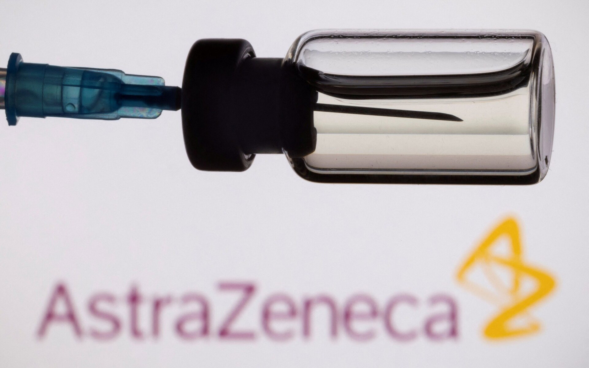 AstraZeneca Faces Potential Fine in China Amid Import Tax Investigation