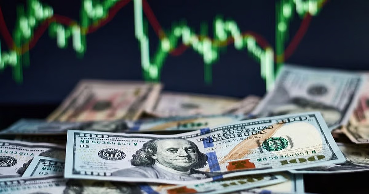 Surprising Leap In India’s FX Reserves Spells Trouble For Its Beleaguered Currency