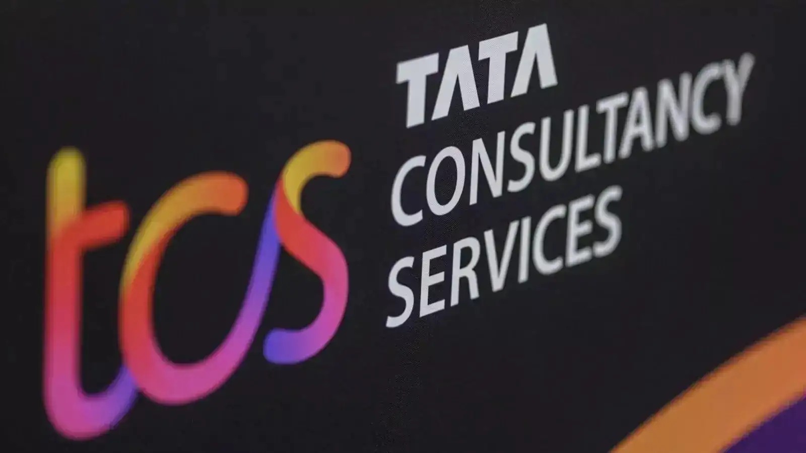 TCS in Advanced Talks for Expanding AI Data Centers in India