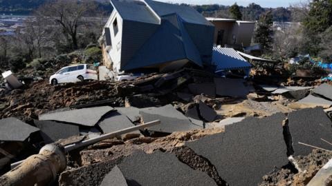 Seismic Surge in Santorini: Schools Shut as Authorities Brace for Potential Quake