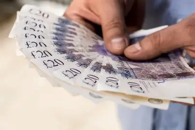 UK Savers Lock In Best Fixed-Term Savings Accounts Up To 4.85%