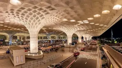 Monsoon Intensifies: Mumbai Airport Halts Operations, Flights Hit