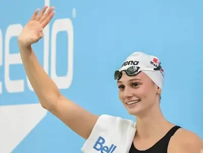 Summer McIntosh Shatters 200m Butterfly World Record