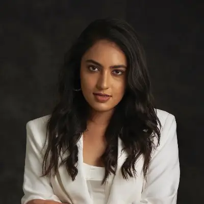 WOW STORY OF THE DAY: She Cleared CA in 2018, Started Instagram in April 2021, and Built a Forbes Top 100 Digital Star Community