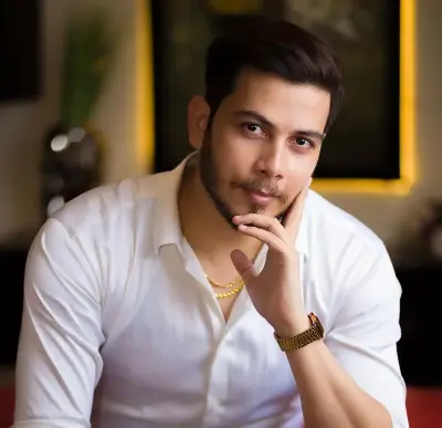 WOW STORY OF THE DAY: He Was a Shy IT Engineer From Sultanpur Who Built an 8.32 Million Subscriber Political Awareness Movement