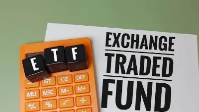 When ETFs Break Away From Their Value: What’s Driving the Premium?