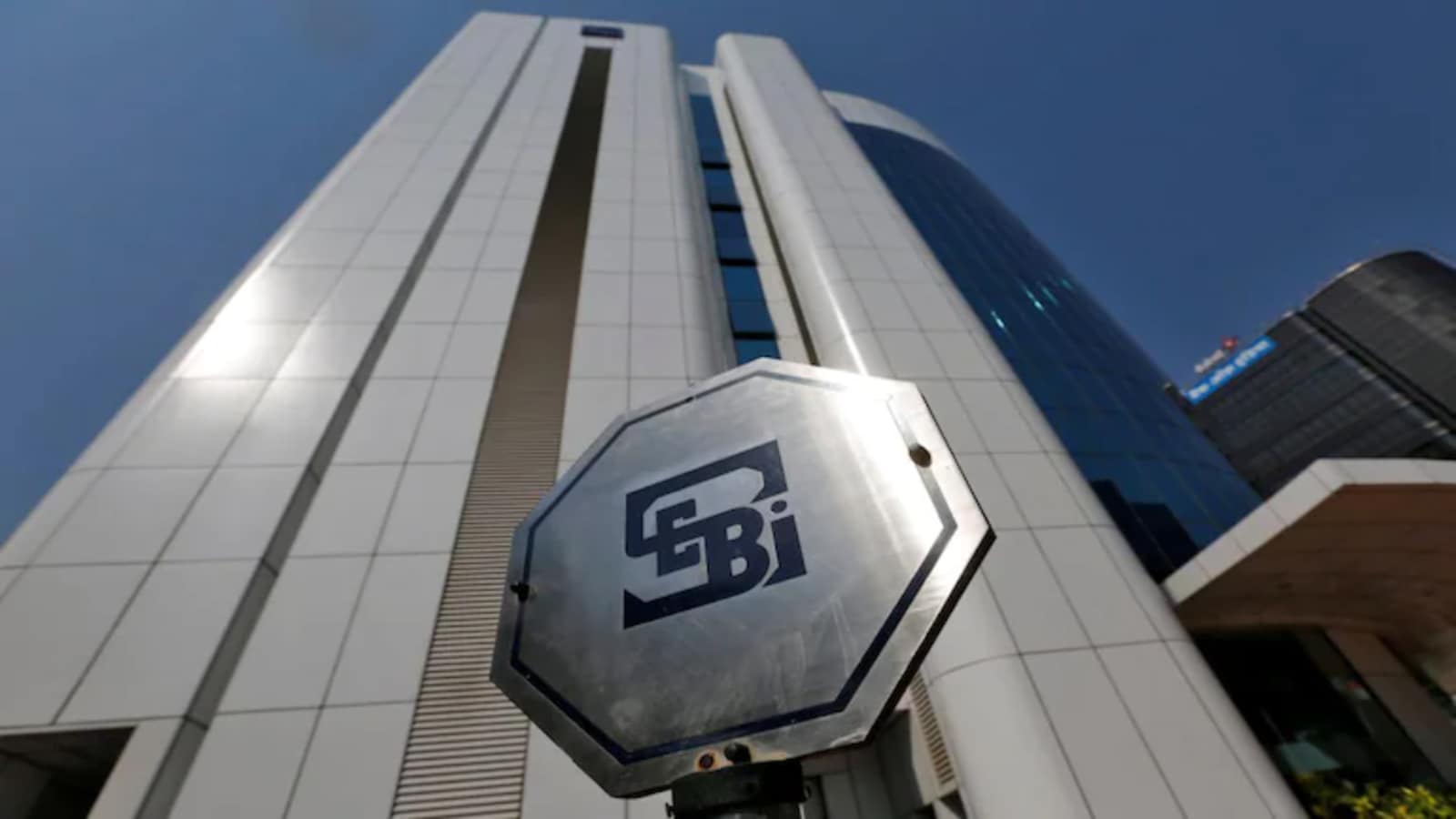 SEBI Streamlines Social Media Ad Regulations: Registered Intermediaries To Post Through Authenticated Details
