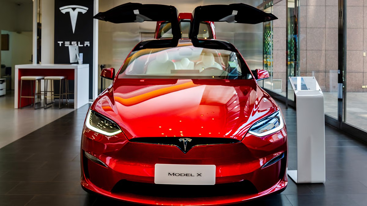 Tesla Likely To Skip Model X Rollout In India