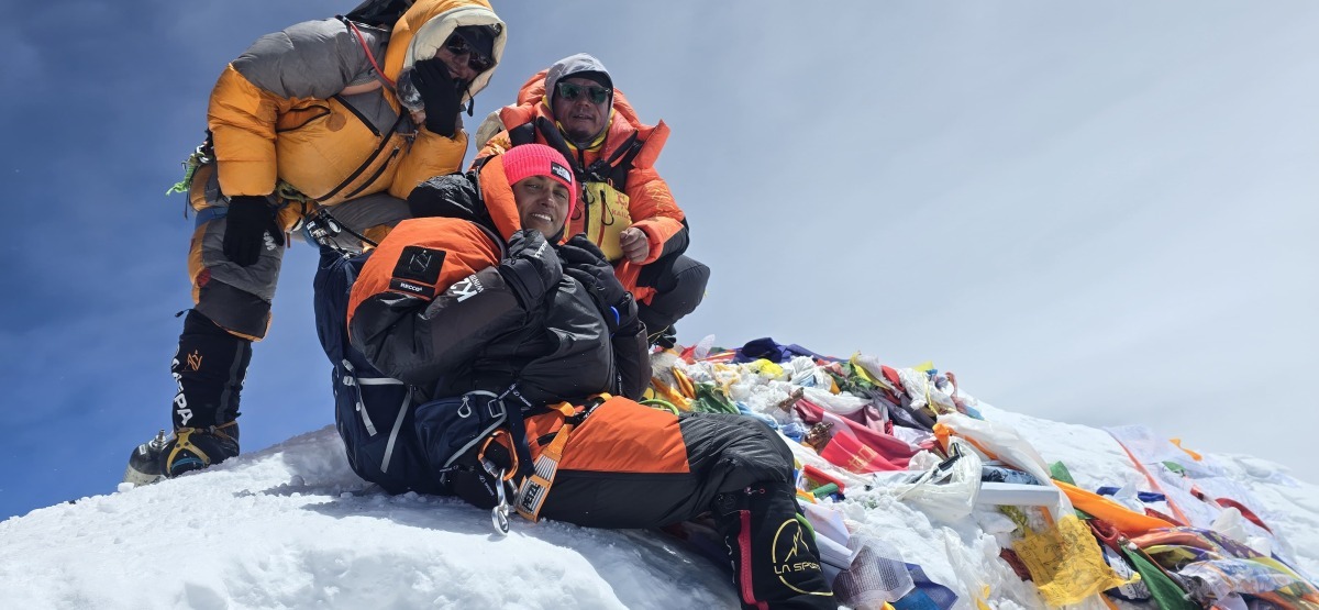 Kerala’s Everest Pioneer: Safrina Latheef Reaches the Ultimate Summit!