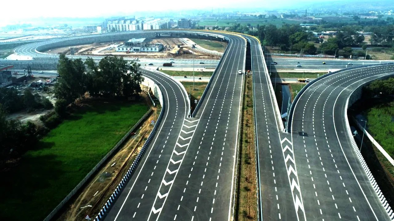 India’s Green Highway Revolution: Delhi To Mumbai Road Trip To Shrink To 12 Hours