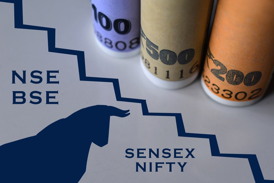 Nifty 50 Index Closes 0.5% Lower Amid Global Uncertainty and Domestic Sectoral Pressure
