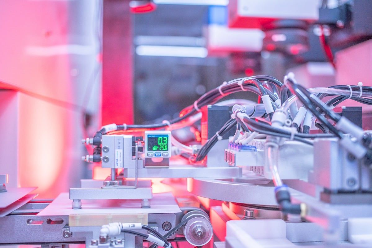 Solar Industry Patent Wars Heat Up: LONGi, Jinko, and Waaree in Legal Crosshairs