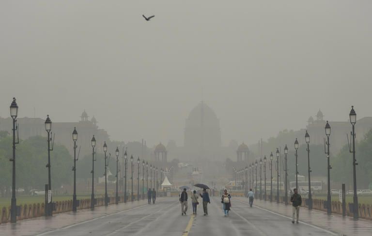 Delhi’s March delivers heat, rain, and record pollution