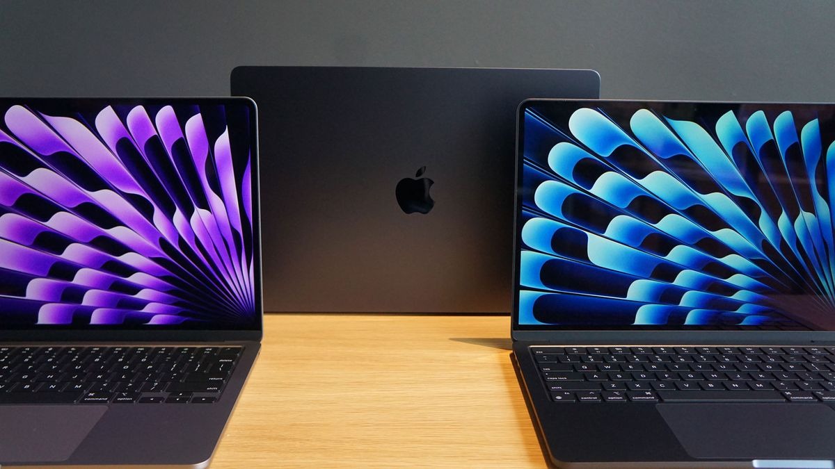 Apple MacBook Air M3 and M2 Discontinued: Should You Buy Them?