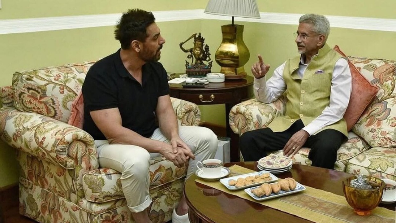 The Diplomat's Diplomatic Dilemma: John Abraham's Russia Love