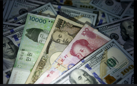 Investors Stay Long On Ringgit And Yuan As Bearish Bets Rise On Asian Currencies