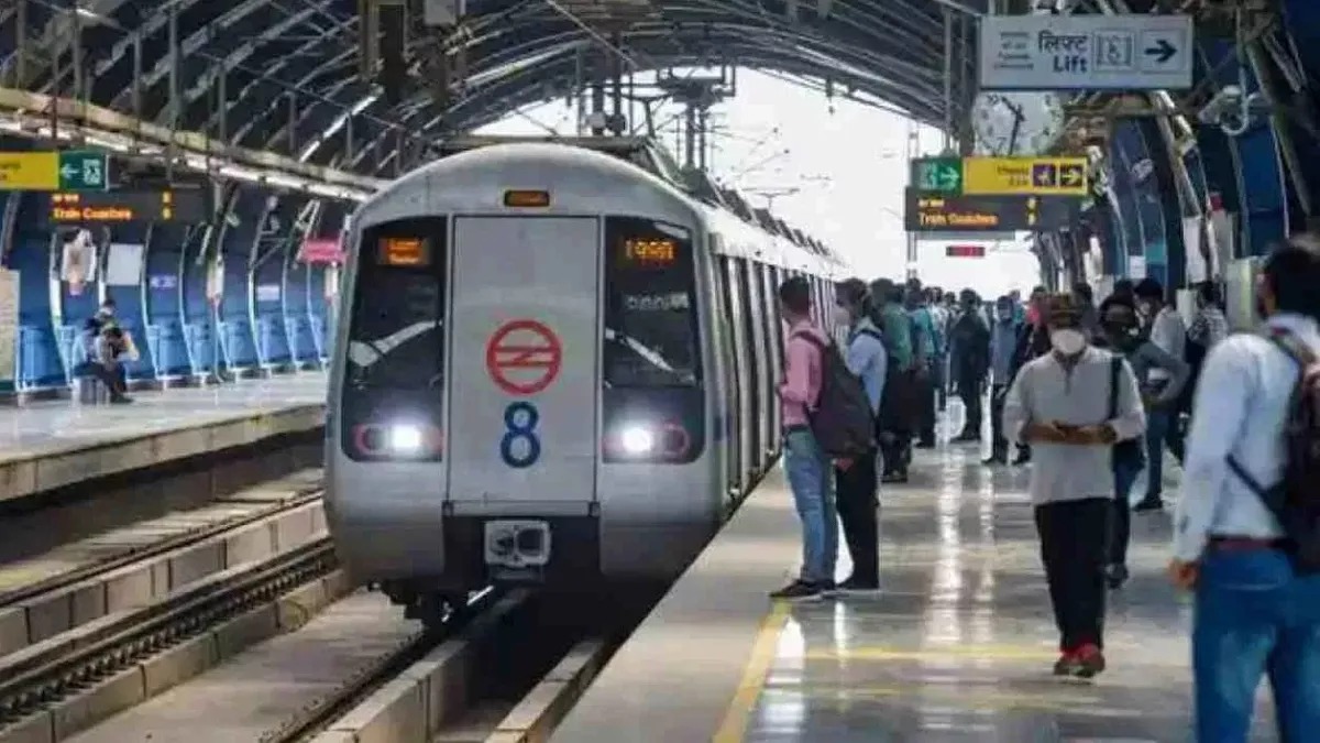 Metro’s Green Makeover: Cargo Compartments and Solar Power Light the Way