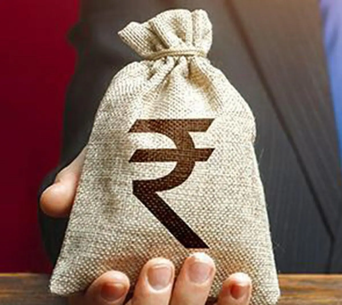 Bond Voyage—India Invites Global Investors to Sail Its $639B Credit Seas