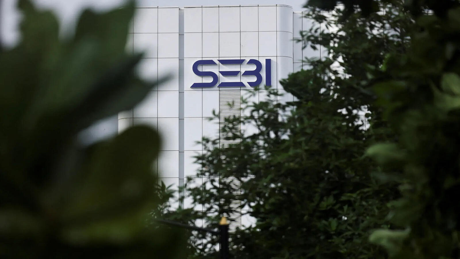 SEBI Cracks Down on Unregulated 'Opinion Trading' Platforms