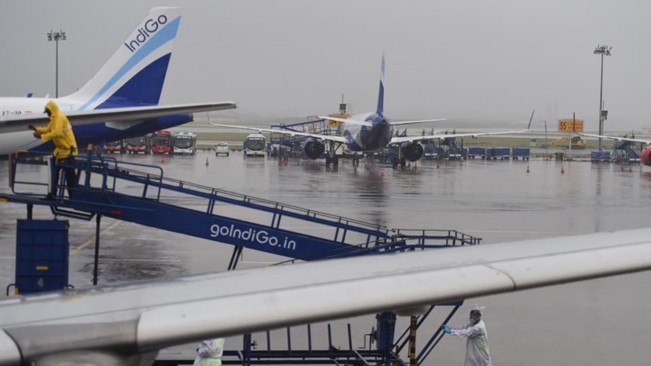 Flight Plans? Check Twice—IndiGo Flags Weather Woes in Mumbai