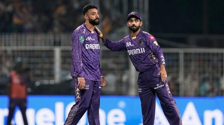 Rajasthan Royals Struggle at 82/5 Against KKR in IPL Clash