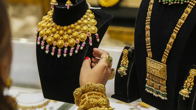 Gold's Bright Future in 2025: Wedding Purchases and Stability Drive Prices Up