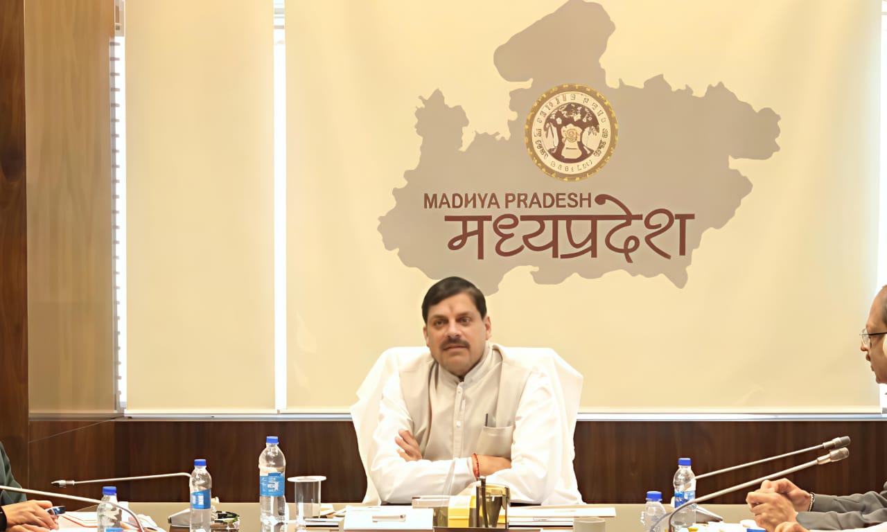 Textiles, Tech, and Triumph: Madhya Pradesh CM’s Surat Sojourn Secures ₹15,710 Cr for State’s Future