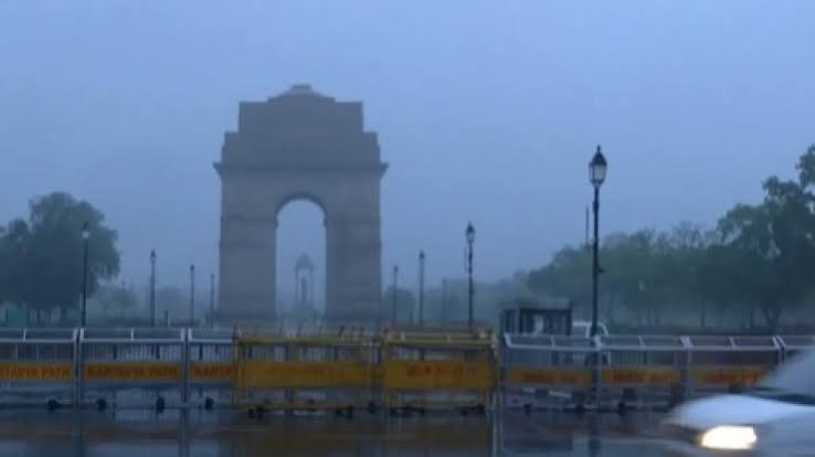 IMD Issues Orange Alert for Delhi Amid Forecast of Heavy Rain