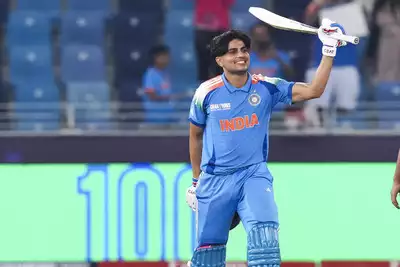 "Ye ICC toumament me Panje se kam baat hi nahi karte": Gill praises Shami's spell in CT 2025 opener
