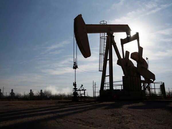 India Inc Flags GST Hike on Capital Goods, Warns of Impact on Oil and Fuel Independence