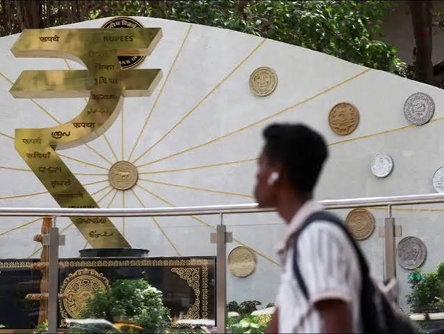 Banks Seek RBI Clarity on FCNR Leveraged Structure Rules