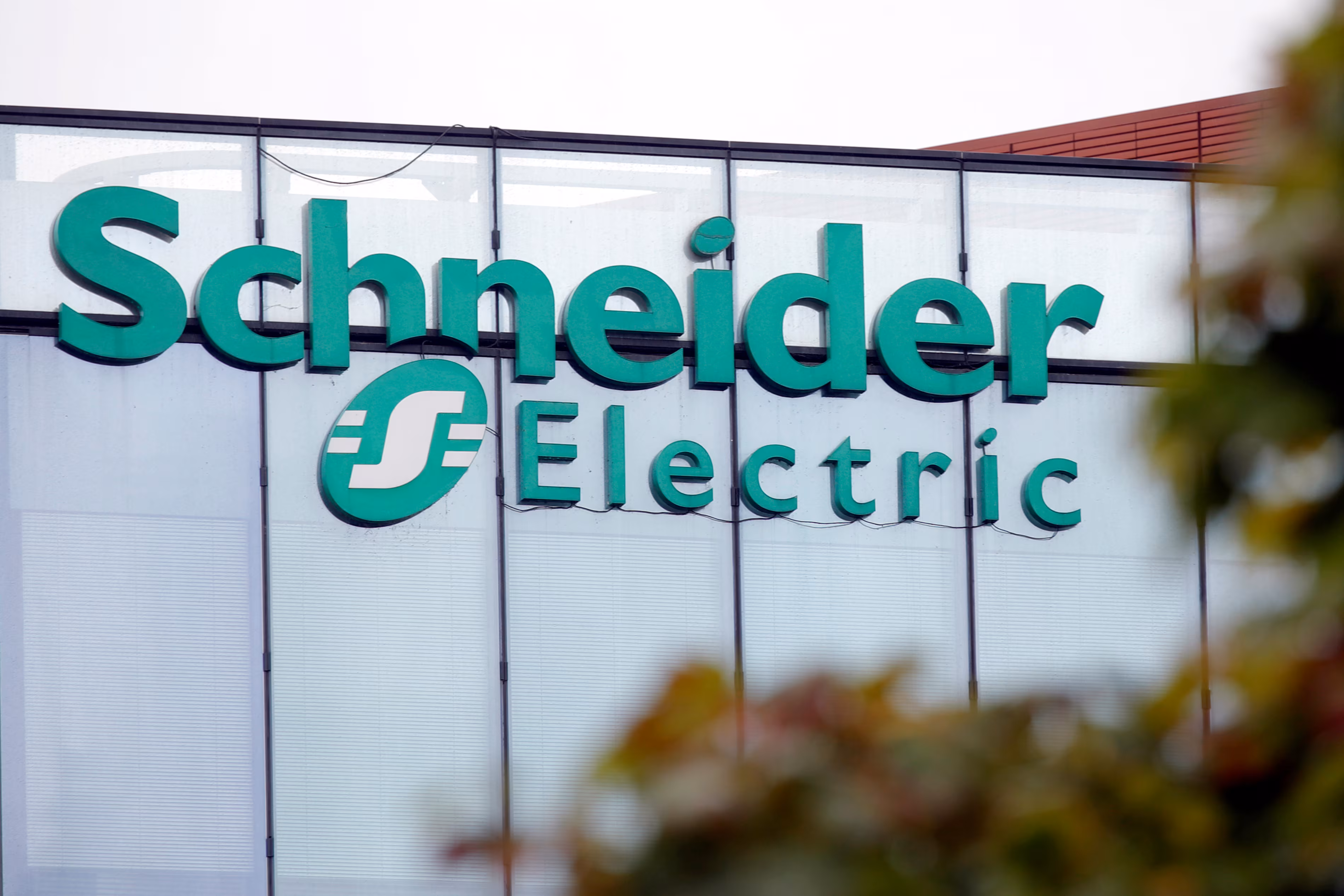 Schneider Electric Tightens Grip on India Operations with €5.5 Billion Temasek Buyout
