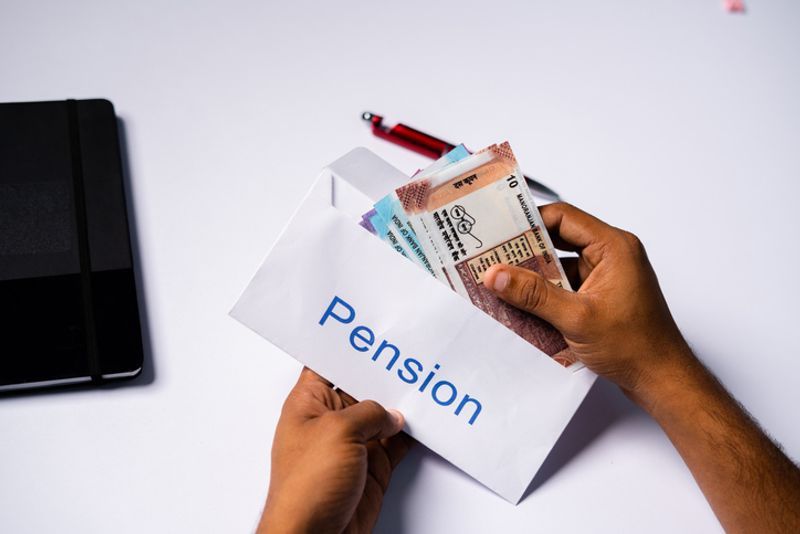 Himachal Pradesh School Board Prioritizes Pension Payments Over Staff Salaries