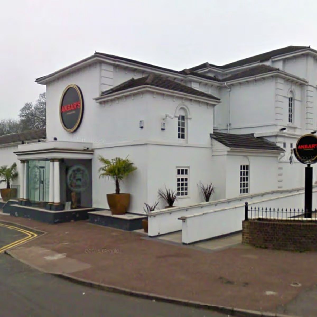 Curry Crown For Akbar’s: Birmingham Restaurant Honoured In UK’s Top 100 List