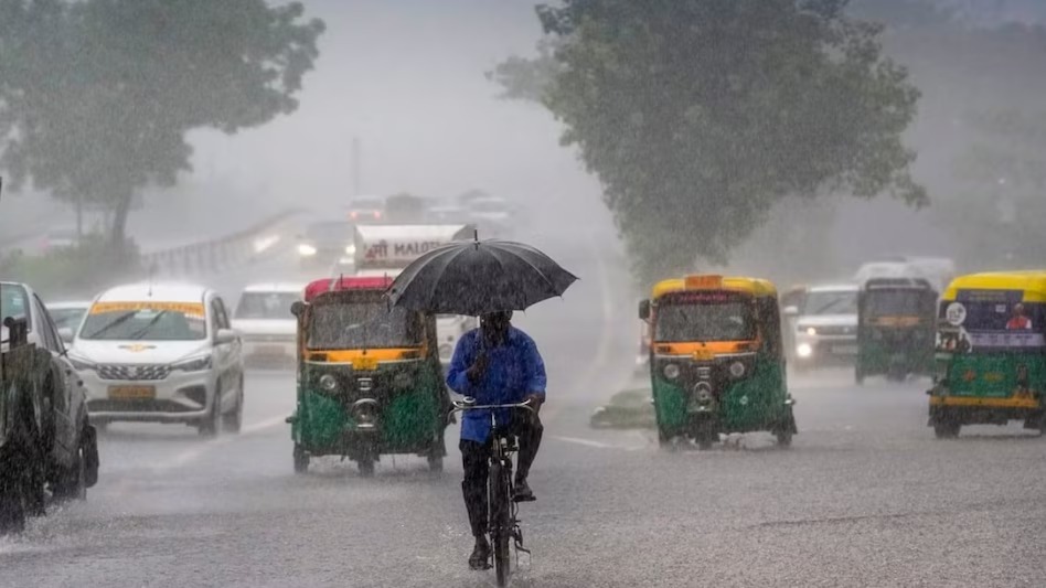 Monsoon Takes a Breather: Delhi, Noida, and Gurugram Set for Warm, Dry Skies