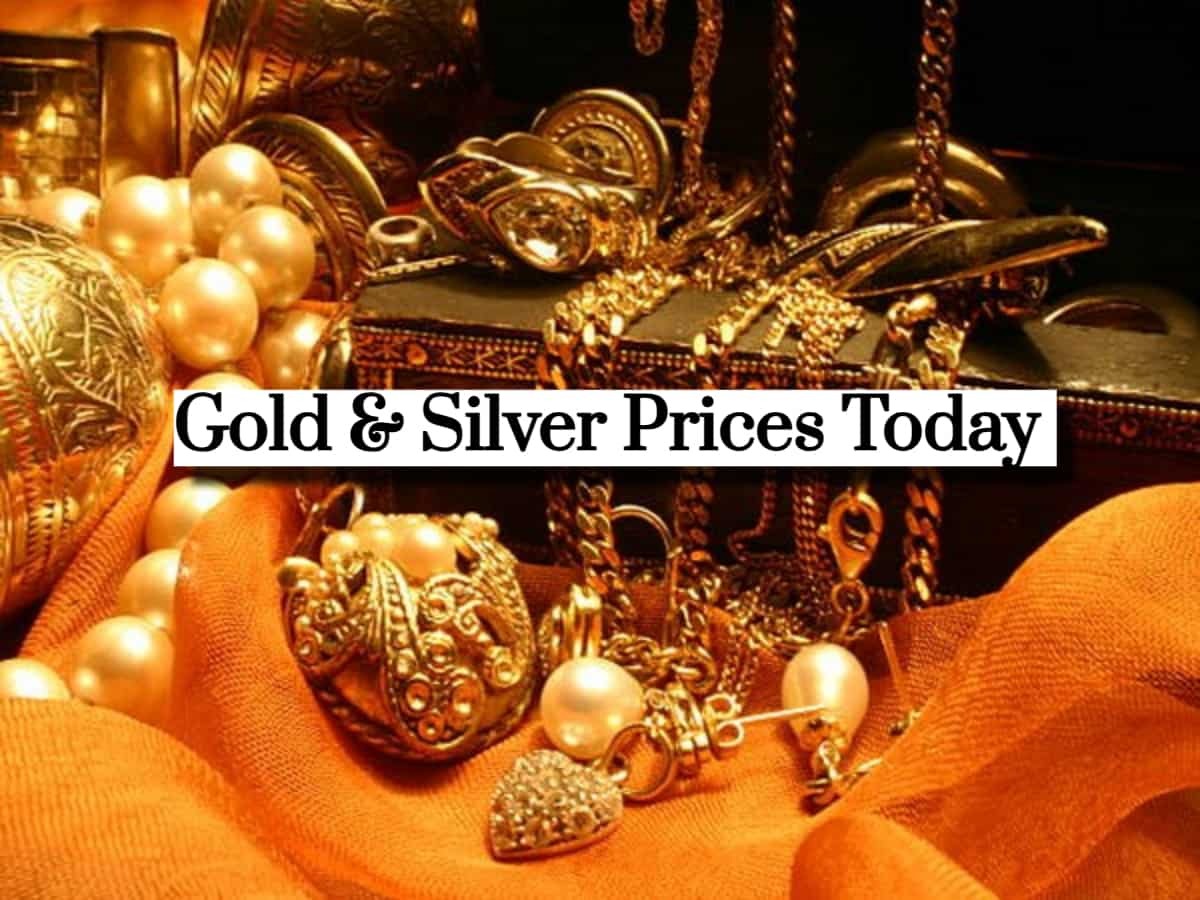 Gold Inches Up While Silver Slips Amid Global Market Volatility