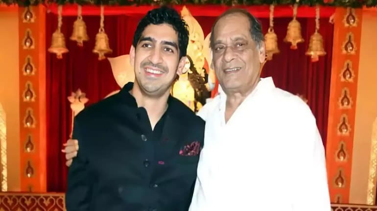 Veteran Actor Deb Mukherjee Dies at 83